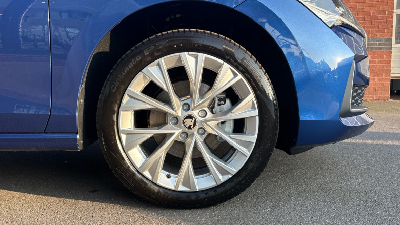 Skoda Superb 1.5 TSI e-TEC SE L 5dr DSG Petrol Hatchback